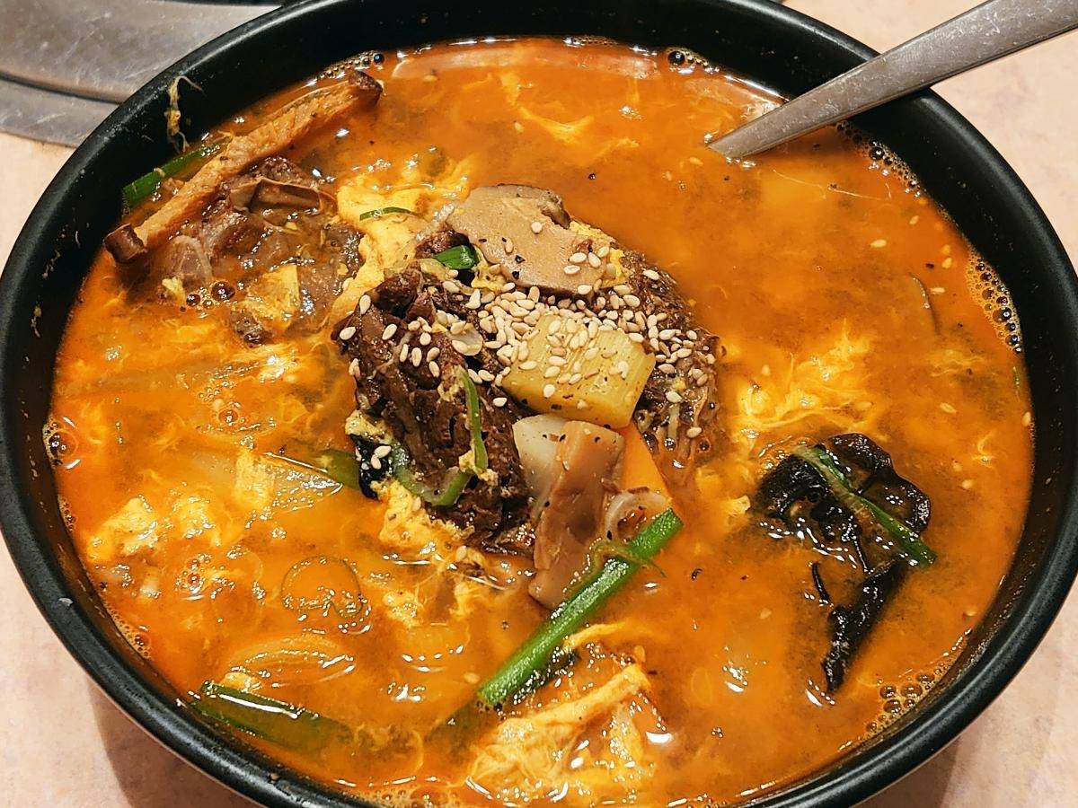 韓国料理の温かい味わいを自宅で再現!クッパの基本からアレンジレシピまで | コラム | 韓国料理は名古屋市の国際センター駅2分の明心館