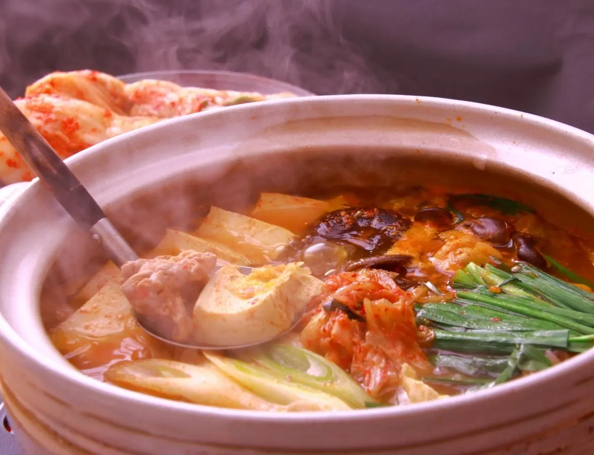 韓国料理の辛さの秘密: 韓国料理はなぜ辛いのか、文化から気候まで解説